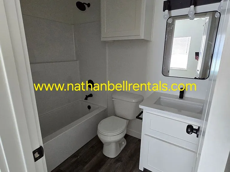 269-71 Chisholm Trl — Photo 3