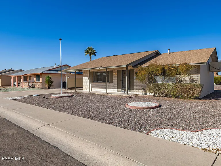 11014 W Cheryl Dr — Photo 3
