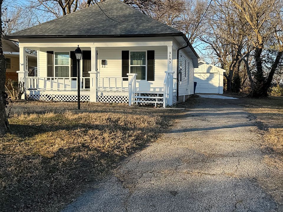 1st image of 3133 E 10th St