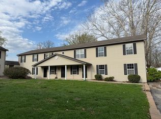 328-332 W 4th St #332-B, Waterloo, IL