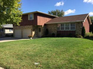 1618 Bunker Hill Rd, Albert Lea, MN 56007