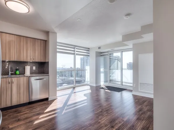 5740 Yonge St, Toronto, ON