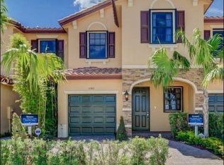 328 SE 37th Ter, Homestead, FL 33033