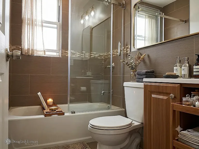 776 E 45th St #2 — Photo 7