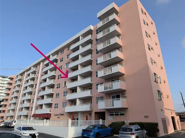 3201 NE 14th Street Cswy APT 408, Pompano Beach, FL 33062
