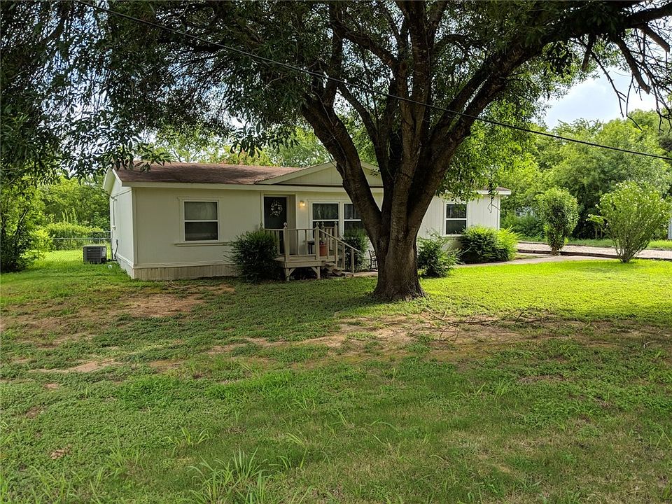 1st image of 14 Claudia Dr