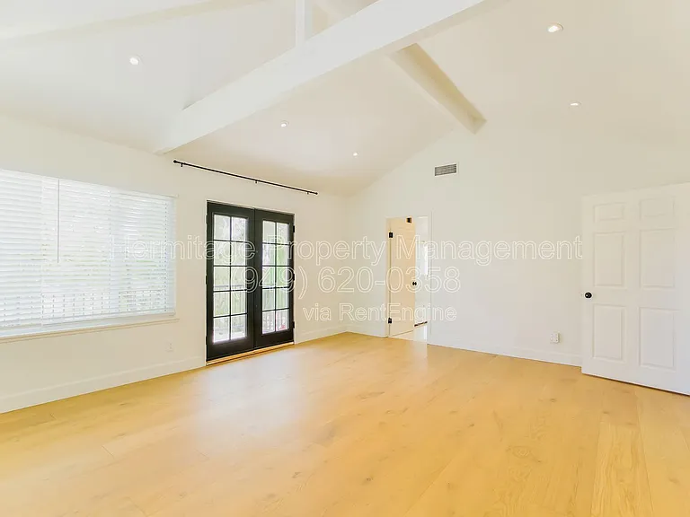 28142 Ambar — Photo 9