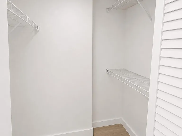 540 Brickell Key Dr #1224 — Photo 17