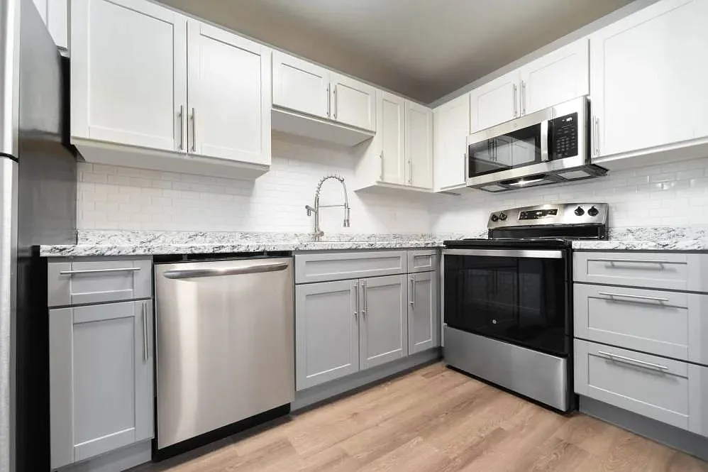 Lantera Apartments — Photo 1