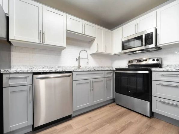 4601 S Graham St APT 104