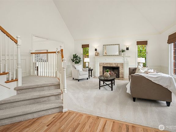 4th image of 2211 274th Court SE