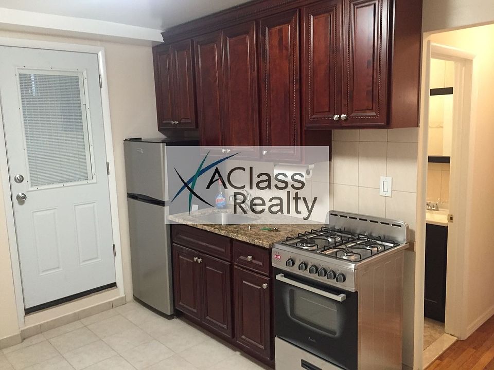 1st image of 2333 37th St