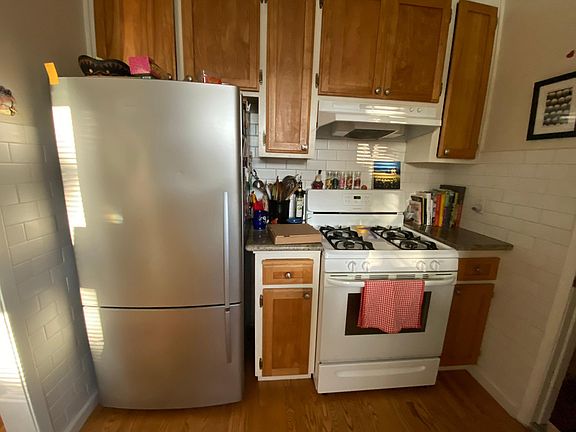 3rd image of 501 Marin Dr