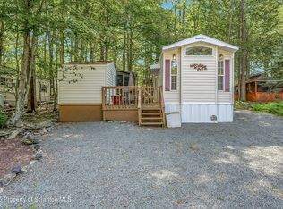 157 Olmstead Rd, Gouldsboro, PA 18424