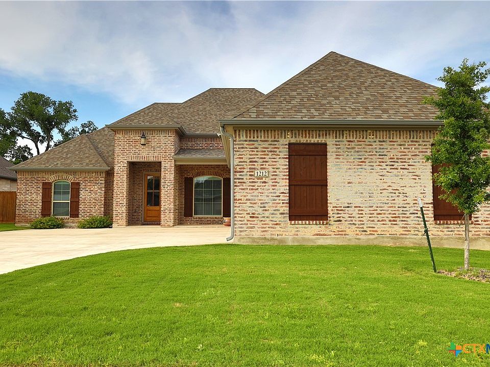 1st image of 1212 Brody Way