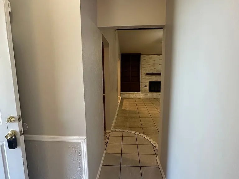 312 S Avery Dr — Photo 13