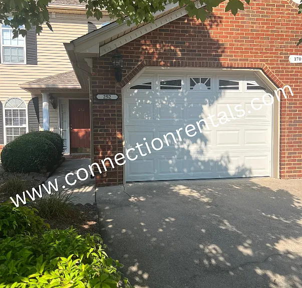 1701 W Oak Dr #252 — Photo 1