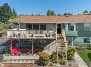 924 Callahan Dr, Bremerton, WA 98310