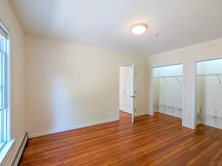 57 Locke St — Photo 16