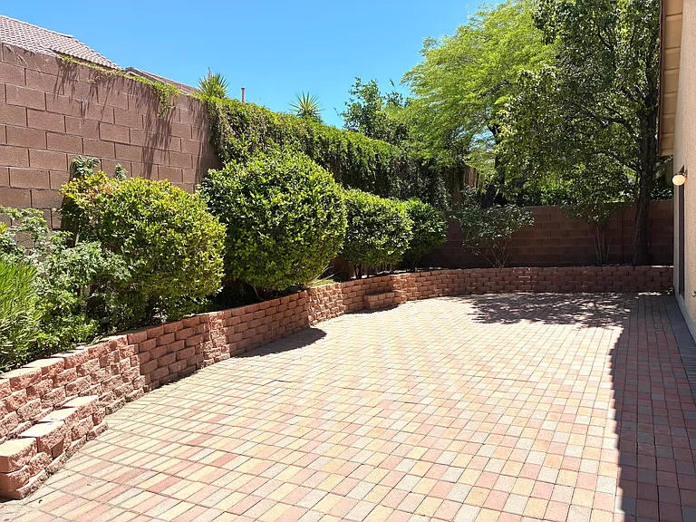 754 Rise Canyon Dr — Photo 17