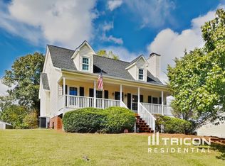 1040 Reynolds Manor Dr, Winston Salem, NC 27107