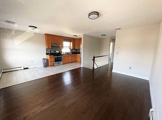 15 Walch Pl #1A, Staten Island, NY 10309