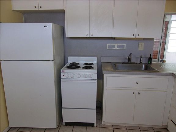 3rd image of 650 71st Ave N