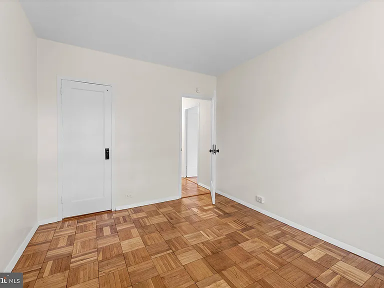 3226 Gunston Rd — Photo 27