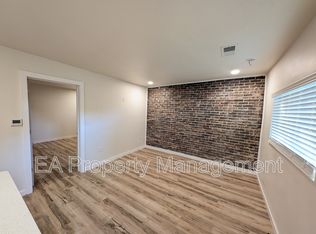 810 13th St NW, Albuquerque, NM 87102
