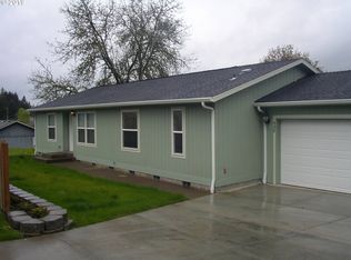 438 S 71st St, Springfield, OR 97478