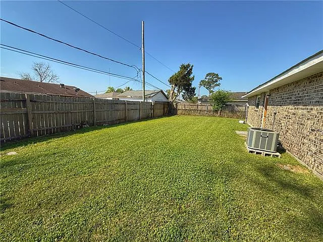 2705 Britannica Dr — Photo 15
