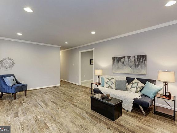 2nd image of 1015 Waterbury Heights Dr