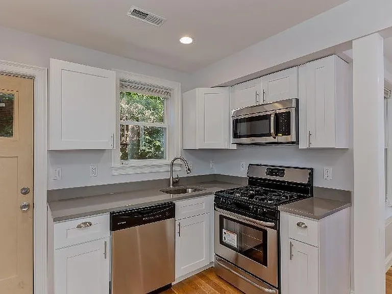 721 Parker St #5X — Photo 1