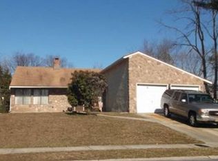 20 Primrose Dr, Sicklerville, NJ 08081