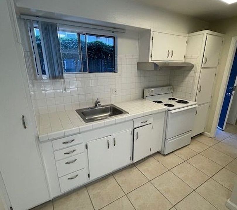 2nd image of 407 Fairmount Ave APT 301