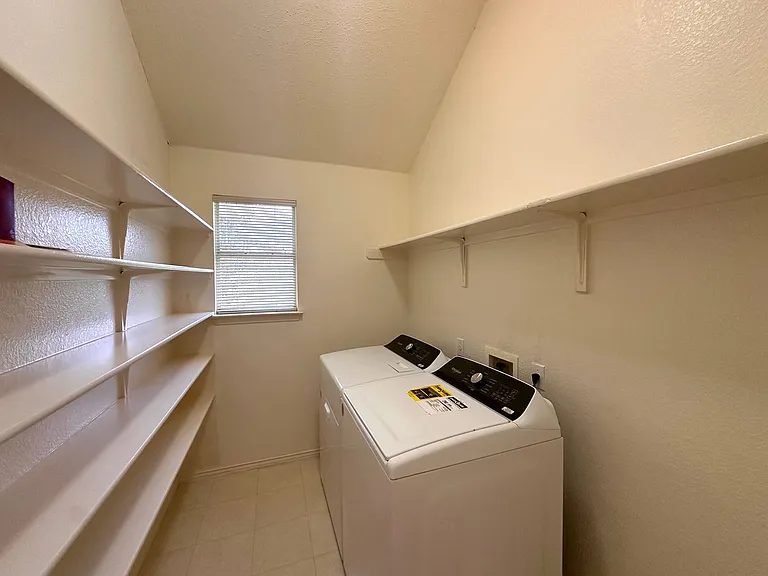 6708 Bancroft Woods Dr — Photo 25
