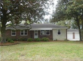 1743 Gilbert St, Charleston, SC 29412