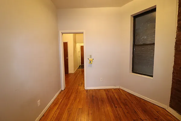 Rented by Corcoran | media 22