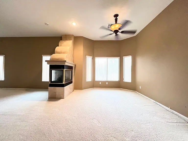 2105 Eaglepath Cir — Photo 19