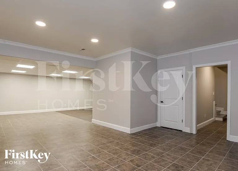 7131 Greystone Village Ct — Photo 8