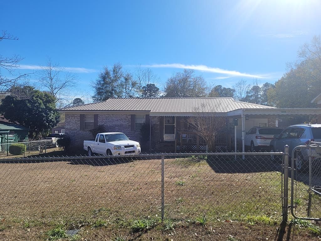 1206 Continental Dr, Dothan, AL 36301 Zillow