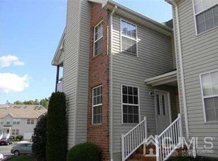 286 Vasser Dr, Piscataway, NJ 08854
