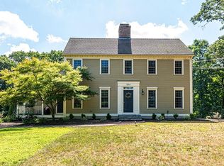 544 Franklin St, Reading, MA 01867