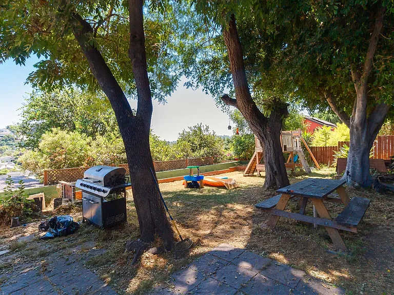 6108 Springvale Dr — Photo 11
