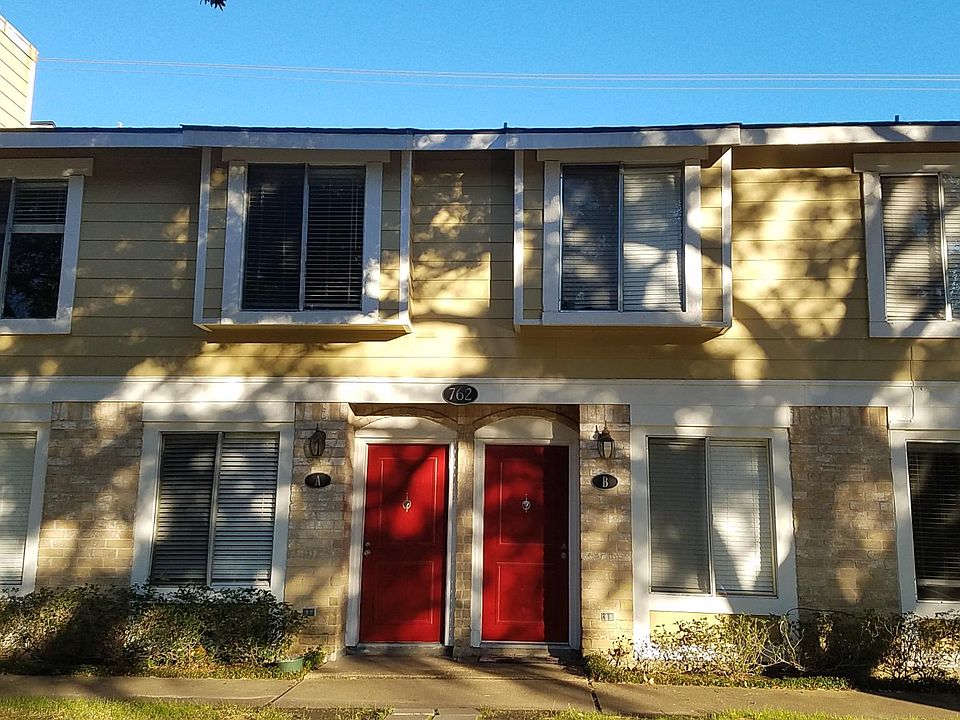 1st image of 762 Memorial Mews St APT A