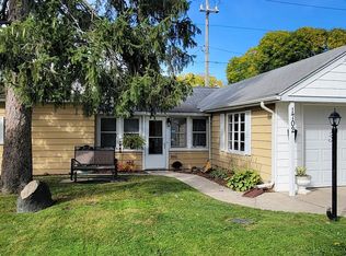 1702 Stanton St, Bay City, MI 48708