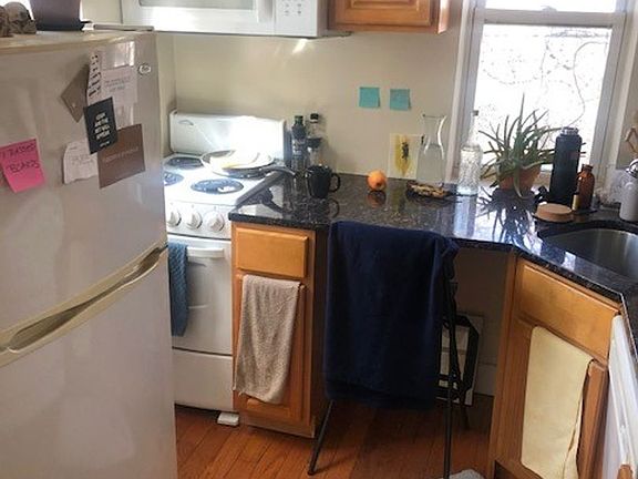 2nd image of 6 S 43rd St APT 10