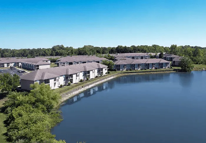 Waterfront Pointe — Photo 13