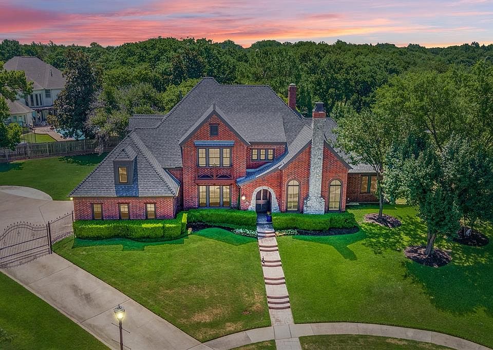 1st image of 1601 Kings Ct