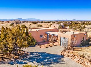 4 Cuesta Ln, Santa Fe, NM 87508